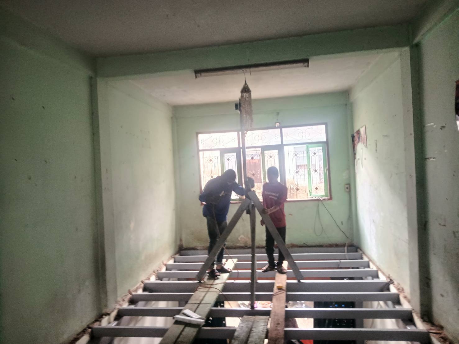 Renovate the mezzanine (1)