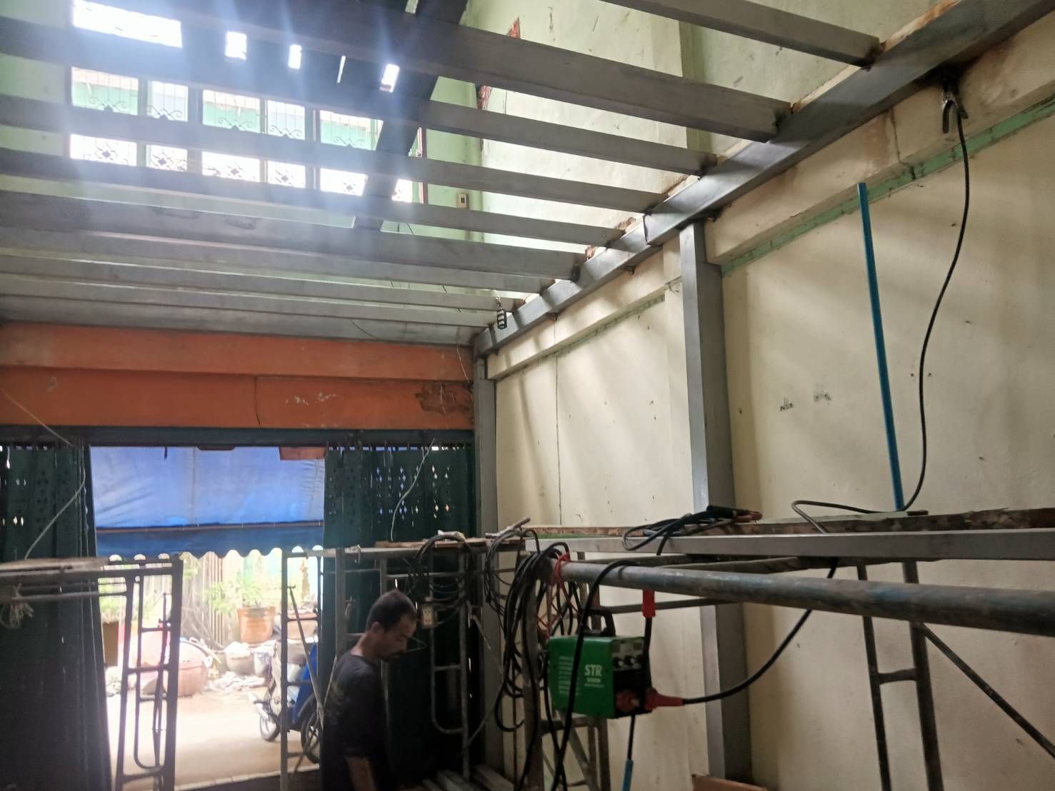 Renovate the mezzanine (10)