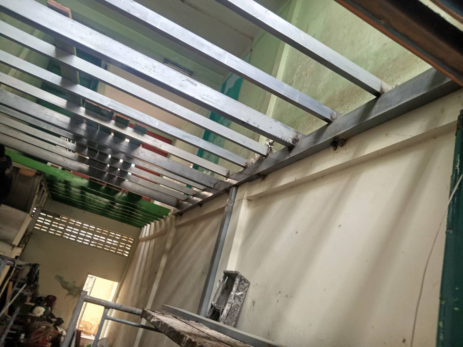 Renovate the mezzanine (13)