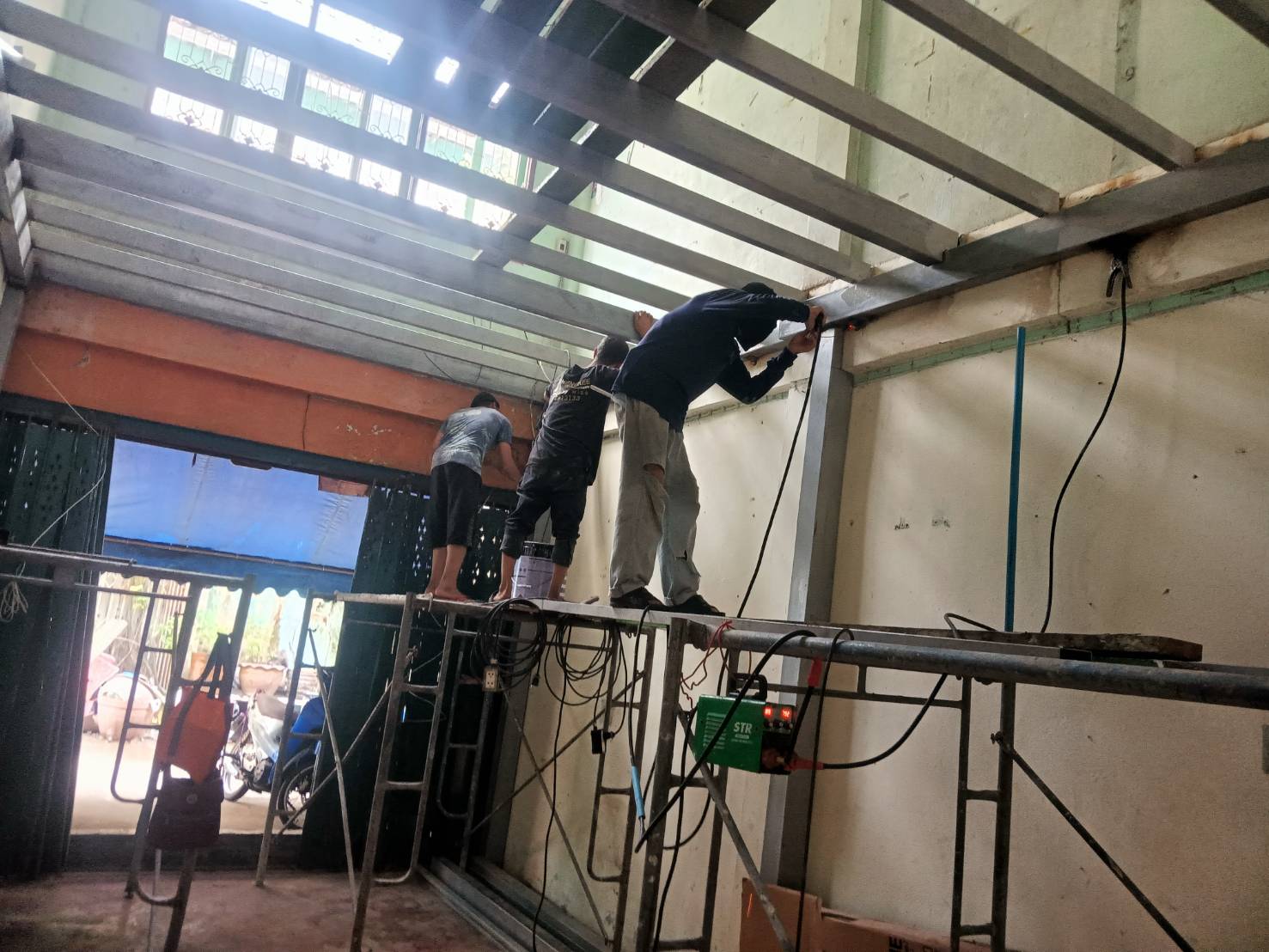 Renovate the mezzanine (17)