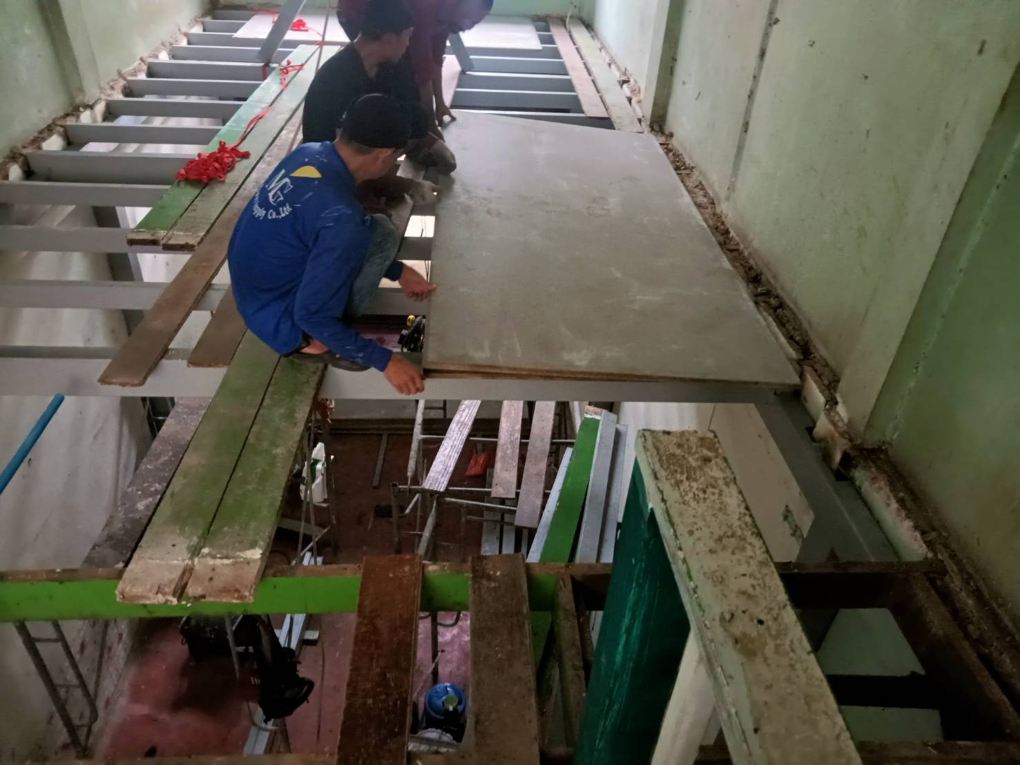 Renovate the mezzanine (22)