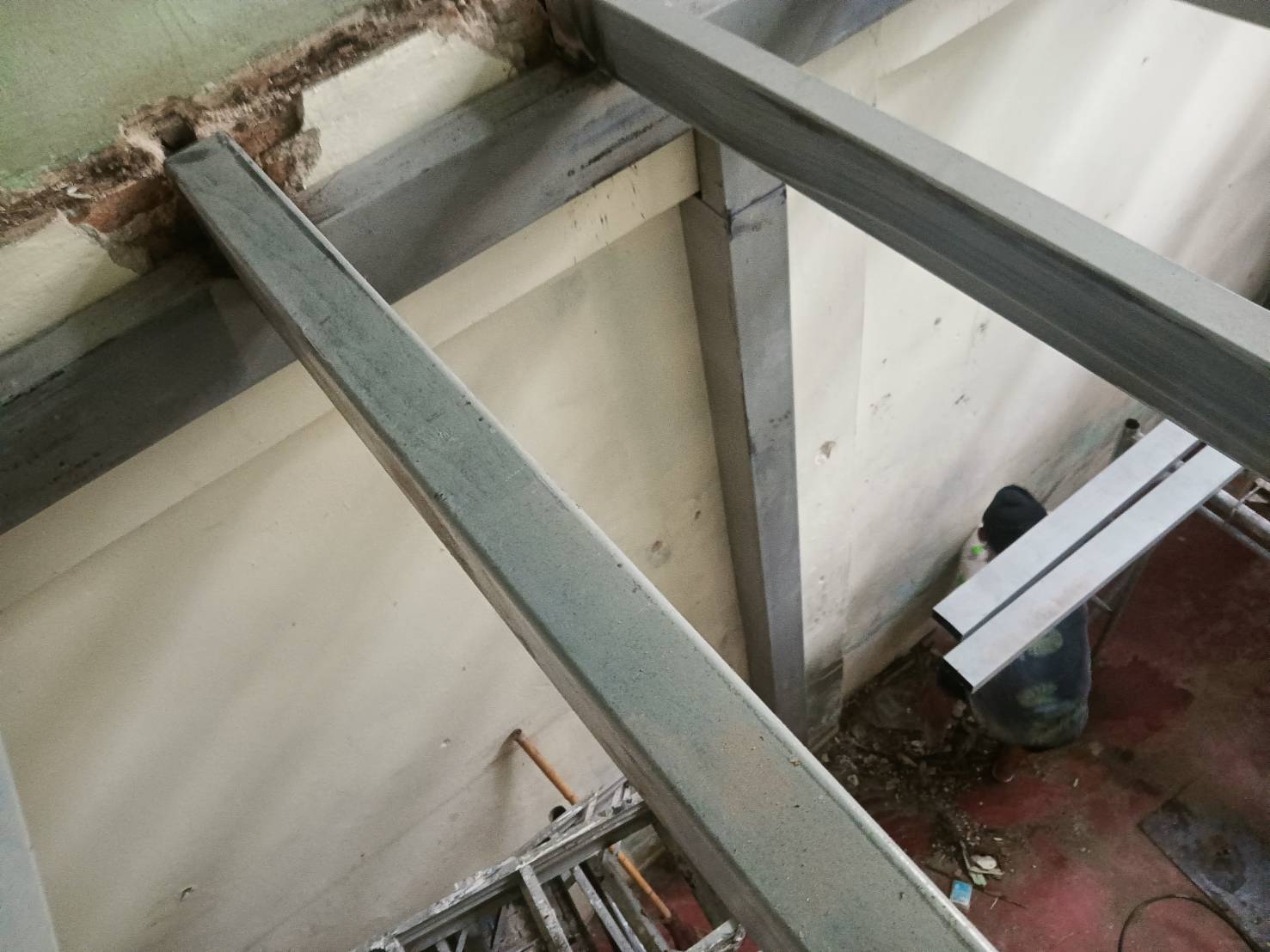 Renovate the mezzanine (5)