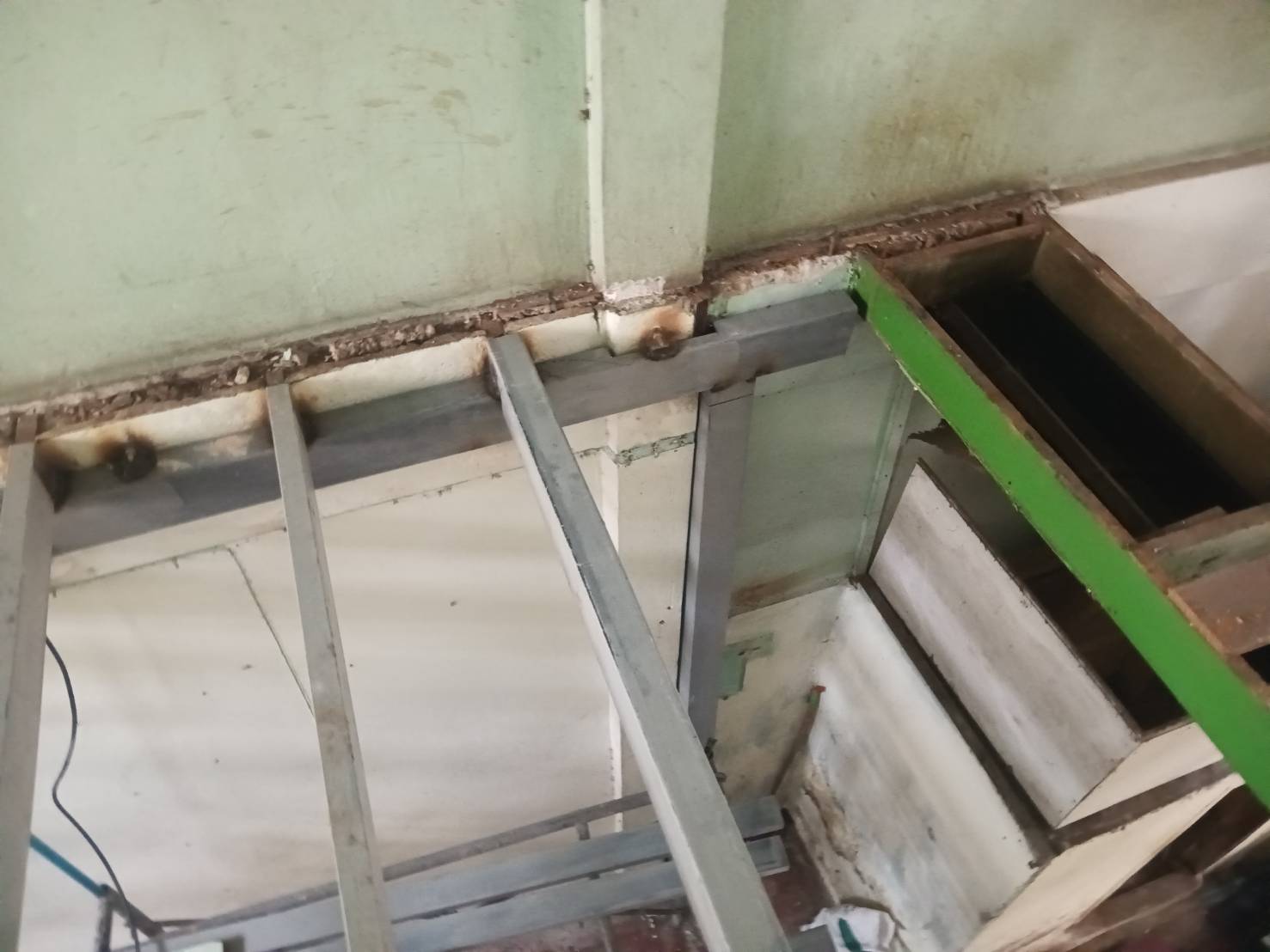 Renovate the mezzanine (7)