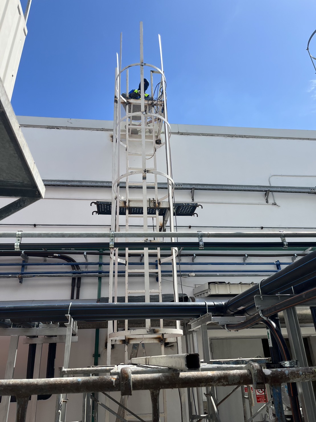 steel-ladder (4)