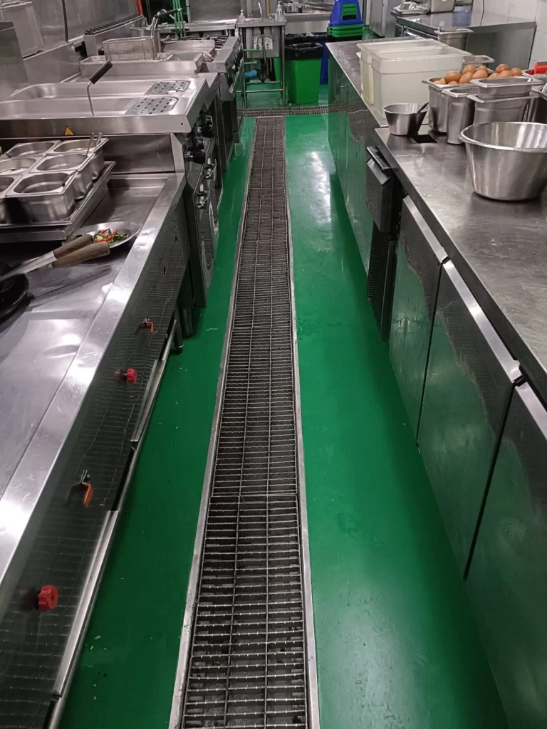 ฝาราง Glutter คะแกรงเหล็กระบายน้ำ โรงแรม Avani